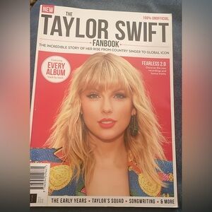 Taylor Swift Fanbook